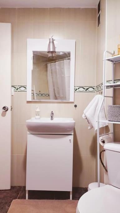 Bonito Apartamento De Dos Dormitorios En El Centro Y Calle San Miguel Torremolinos Exteriér fotografie